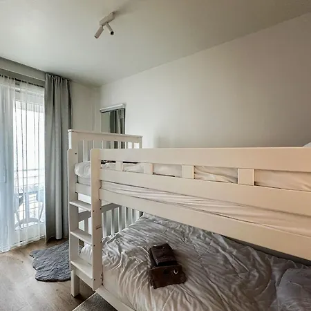 In With Sea Views, Cleaning Included